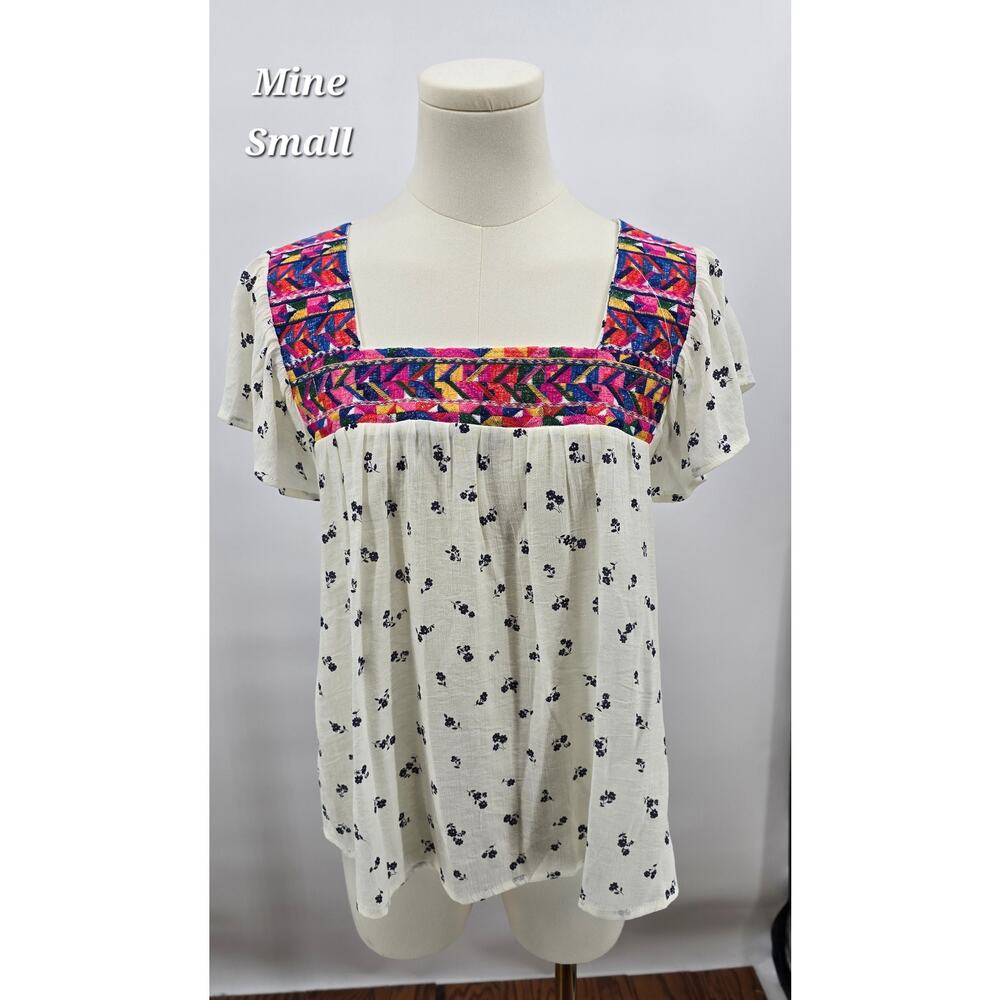Mine Geometric Embroidered Square Neck Top – Navy Multi | Size Small
